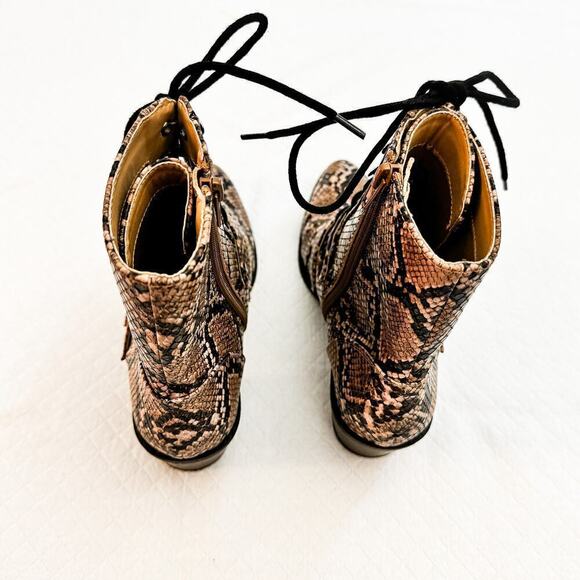 Express Snakeskin Patterned Faux Leather Double Buckle Combat Boot Size 8 - Picture 2 of 6